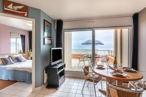 Dining - La Digue - Appartement et terrasse vue mer - accès direct à la plage (Pléneuf-Val-André)