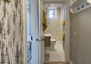 Bathroom - Wee Bunker - Central Location (North Berwick)