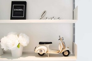 Basic Apartment, Multiple Beds | 2 bedrooms, iron/ironing board, bed sheets