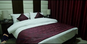 1 bedroom, in-room safe, blackout curtains, soundproofing
