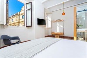 4 slaapkamers, een strijkplank/strijkijzer, wifi, beddengoed
