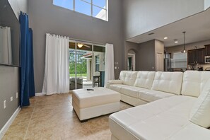 Smart TV, video games