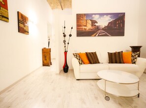 LCD TV - Casa Opera lovely apartment in Rome (Roma)