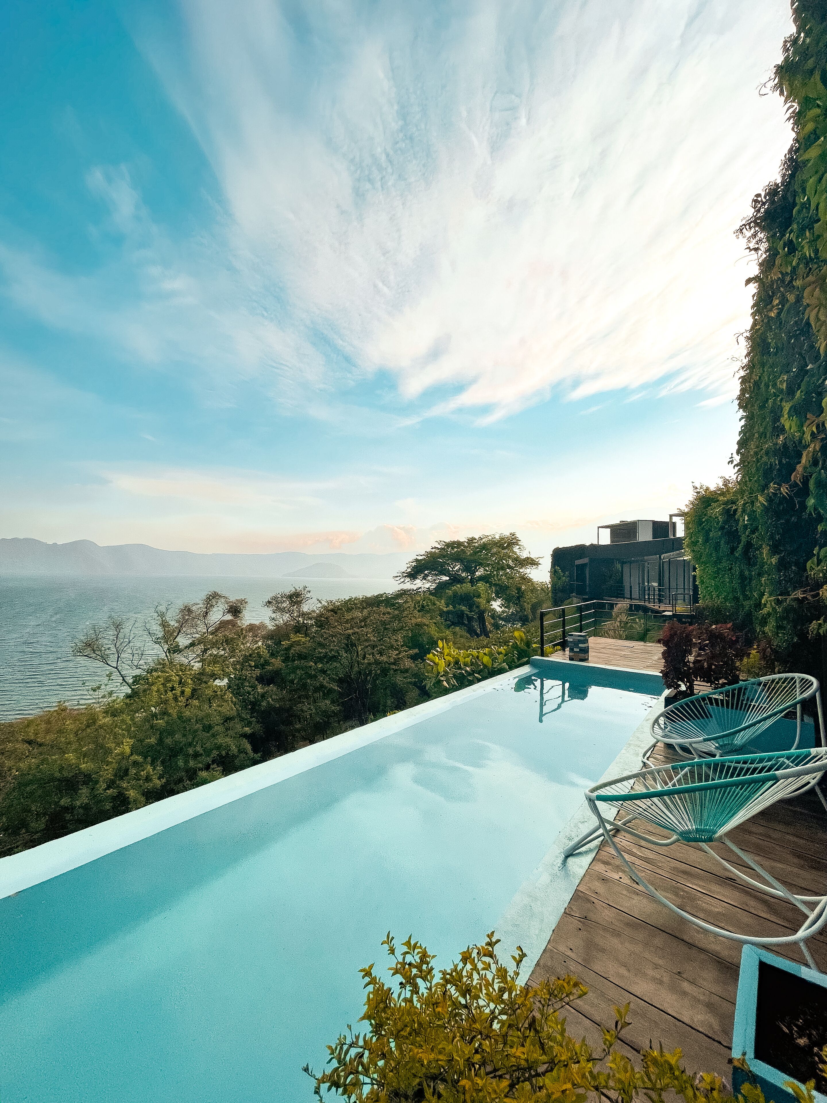 3 outdoor pools, pool umbrellas, pool loungers