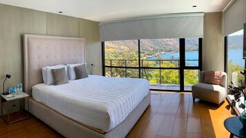 Suite | Schreibtisch, laptopgeeigneter Arbeitsplatz, kostenloses WLAN