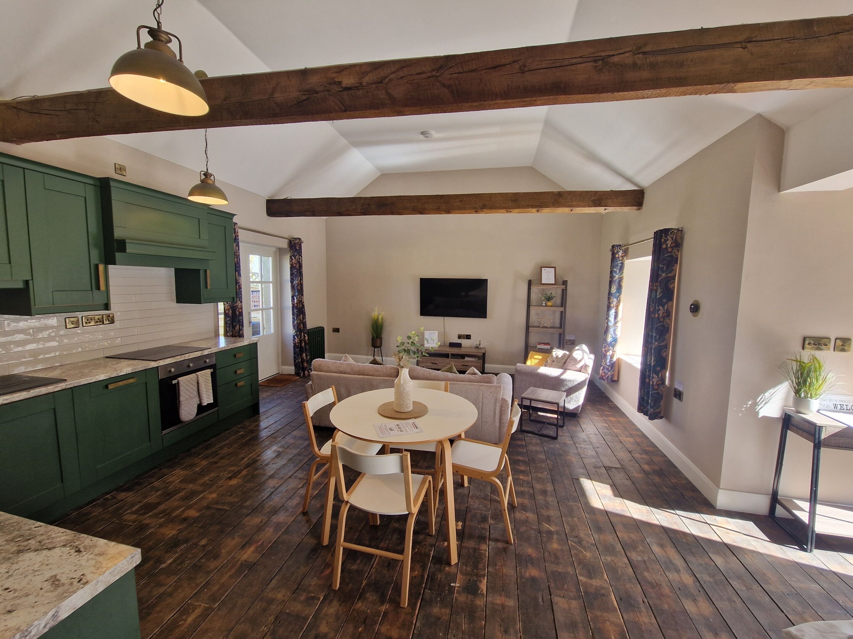 Traditional Cottage, Private Bathroom | Lounge