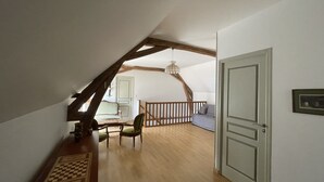 ห้องแฟมิลี่สวีท, วิวสวนหย่อม (Suite 1er etage) | เลานจ์