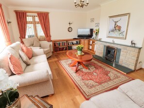 Cottage | Interior - Rose Bank (Belford)