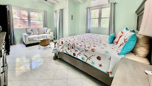 3 bedrooms, travel crib, WiFi (free), bed sheets