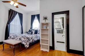 6 bedrooms, iron/ironing board, travel cot, free WiFi