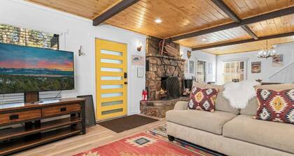 Bearadise • Spa • Gameroom • Walk to Lake • Fenced