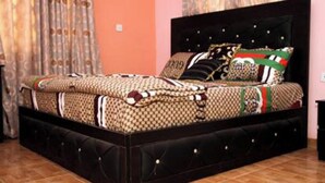 6 عدّة غرف نوم ومكواة/لوح كي وواي فاي مجانًا وملاءات أسرّة