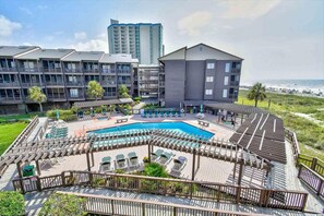 Alberca al aire libre 