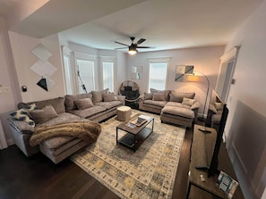 Smart TV, offices - Stylish 6-Bedroom Home Near Boston – Dual Units, Yard & Parking Included! (Everett)