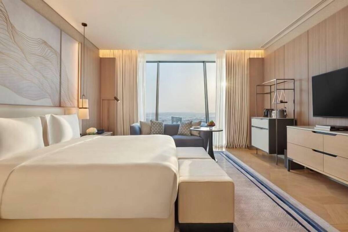 Minibar, in-room safe, laptop workspace, soundproofing