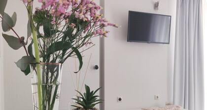 Emorfia's Apartments - 300m to the beach