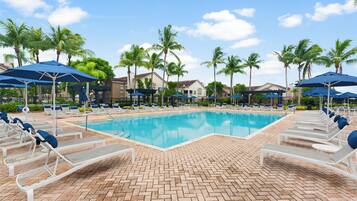 Outdoor pool, pool loungers