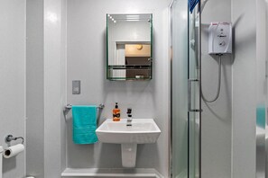 مجففات شعر، مناشف