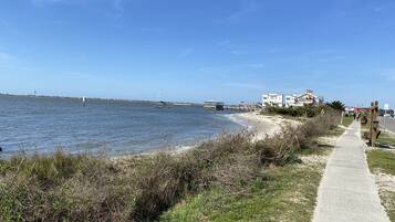 Beach nearby, sun-loungers