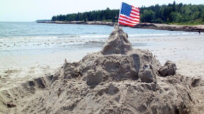 Sea Captain's on 200 acres & Sand Beach, 5 mins to Acadia Nat'l Park at Schoodic