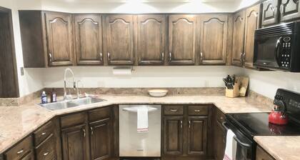 Pet-friendly 5 bed/4 bath home, just minutes to Beaver Creek, Avon, and Vail