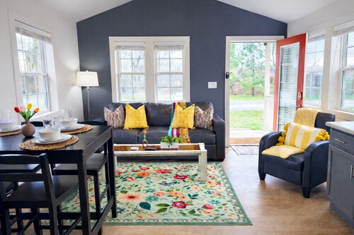 Greeter Falls Lodge Cottage #7