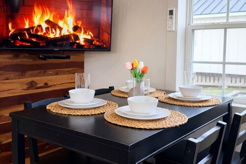 Greeter Falls Lodge Cottage #7