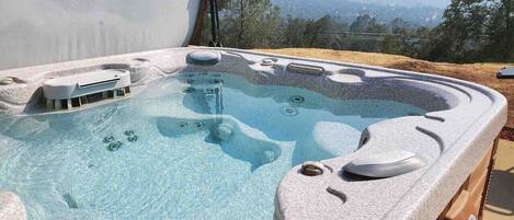 Bain à remous extérieur