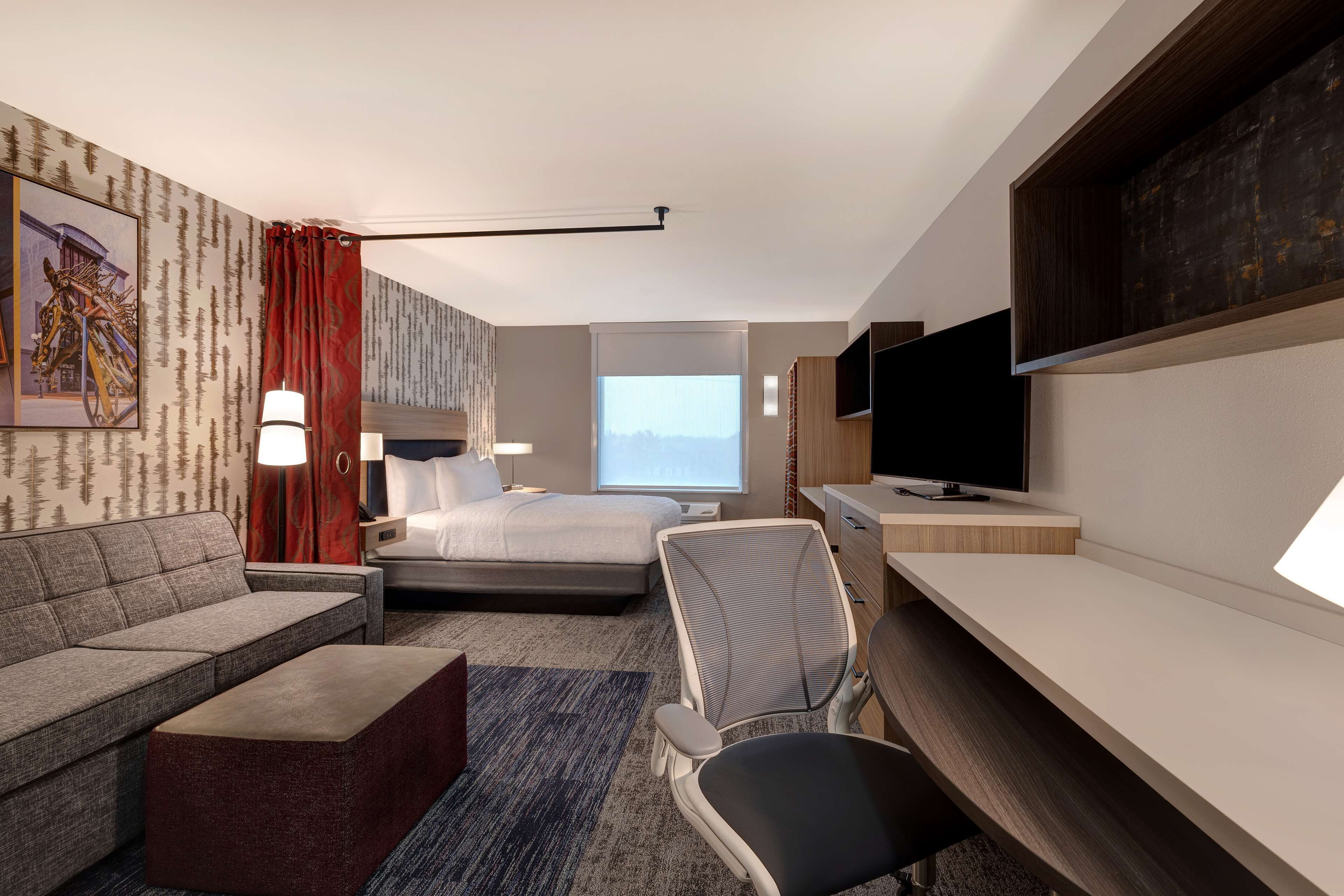 in-room safe, desk, laptop workspace, blackout curtains