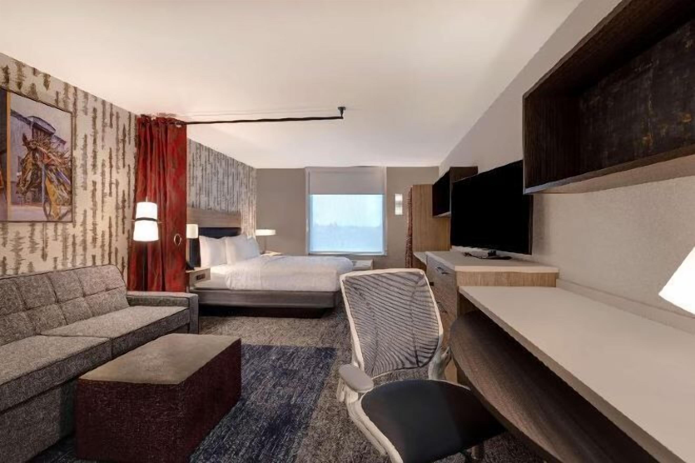 Caja de seguridad en la habitación y escritorio 