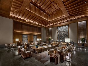 Reception hall - Conrad Jiuzhaigou (Ngawa Autonomous Prefecture)