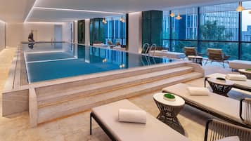 Indoor pool, sun loungers