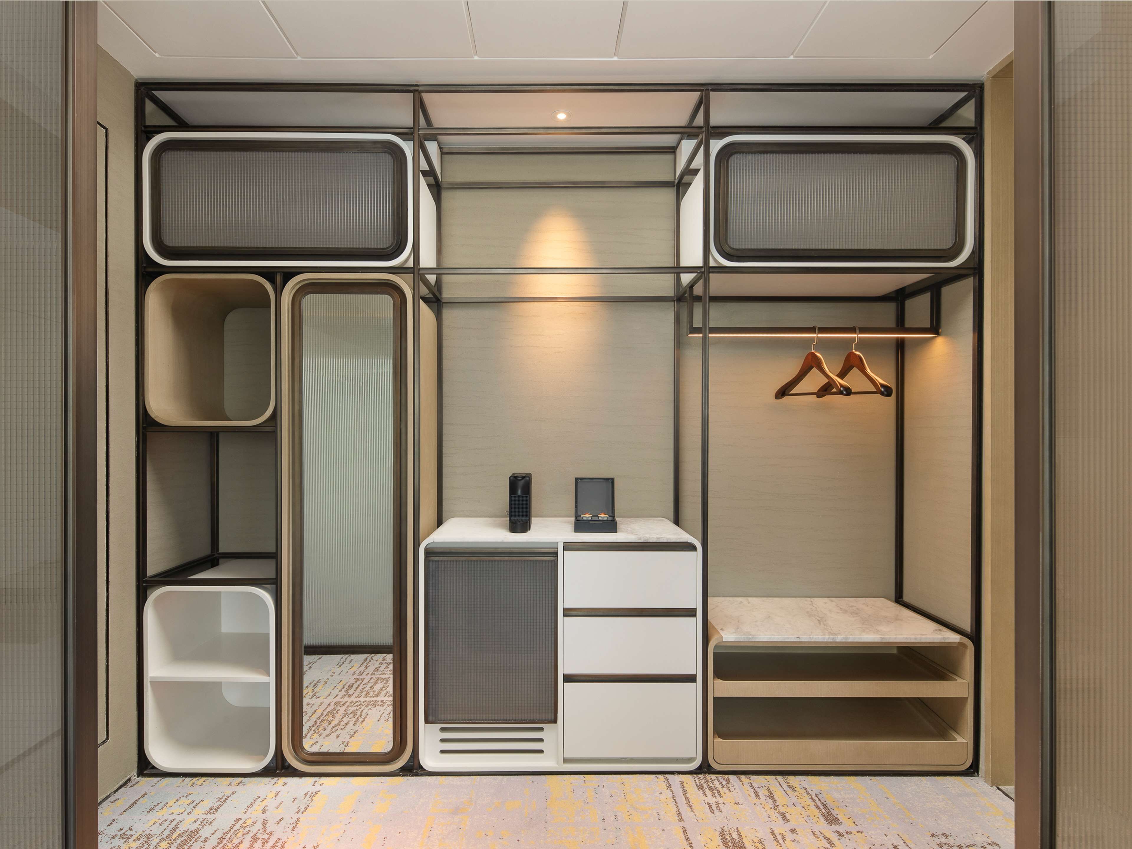 king deluxe room | 1 bedroom, premium bedding, minibar, in-room safe