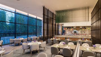 Esmorzar diari d'estil bufet (68 CNY per persona)