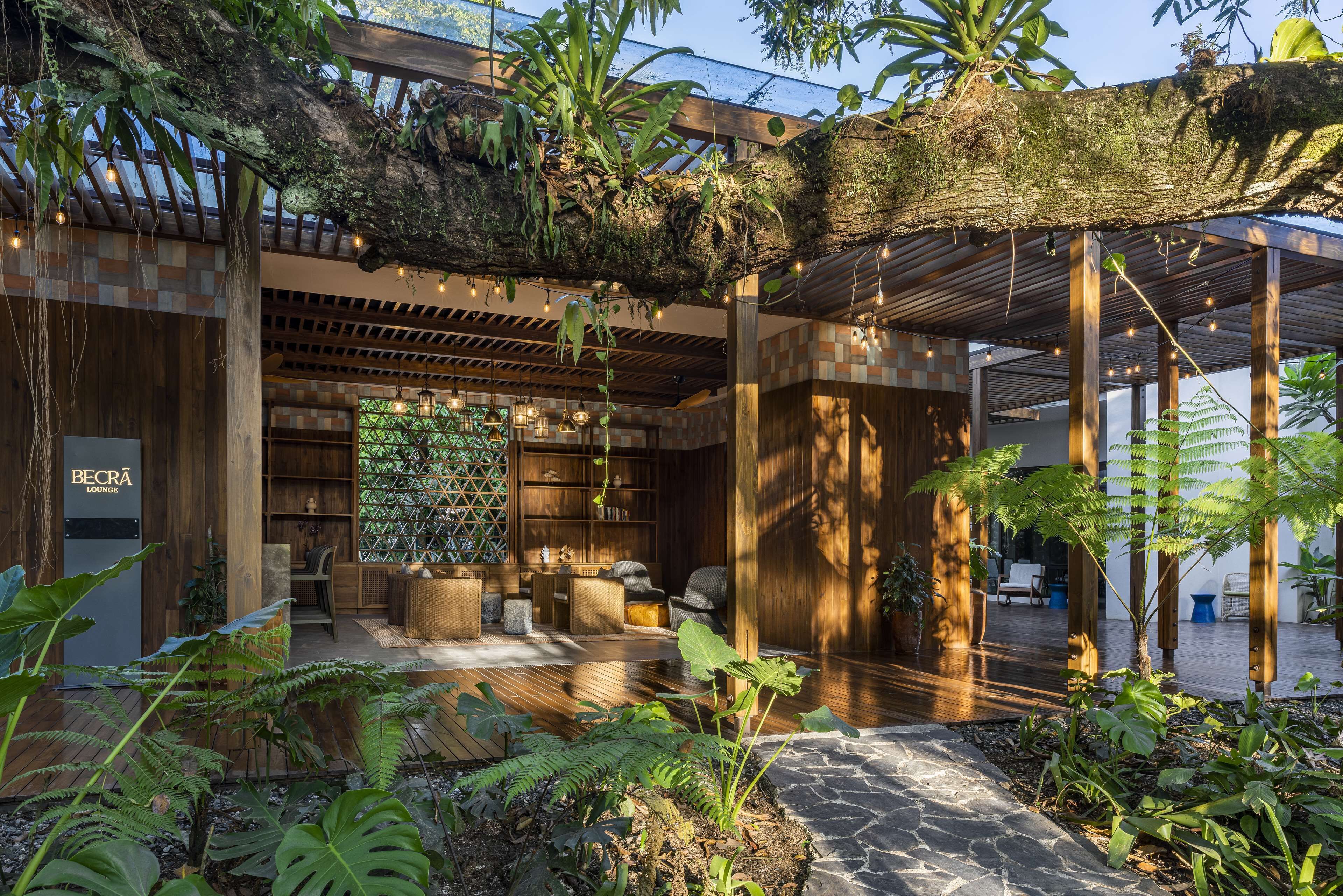 Breakfast and dinner served, garden views 