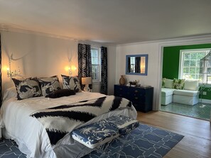 5 bedrooms, desk, free WiFi, bed sheets