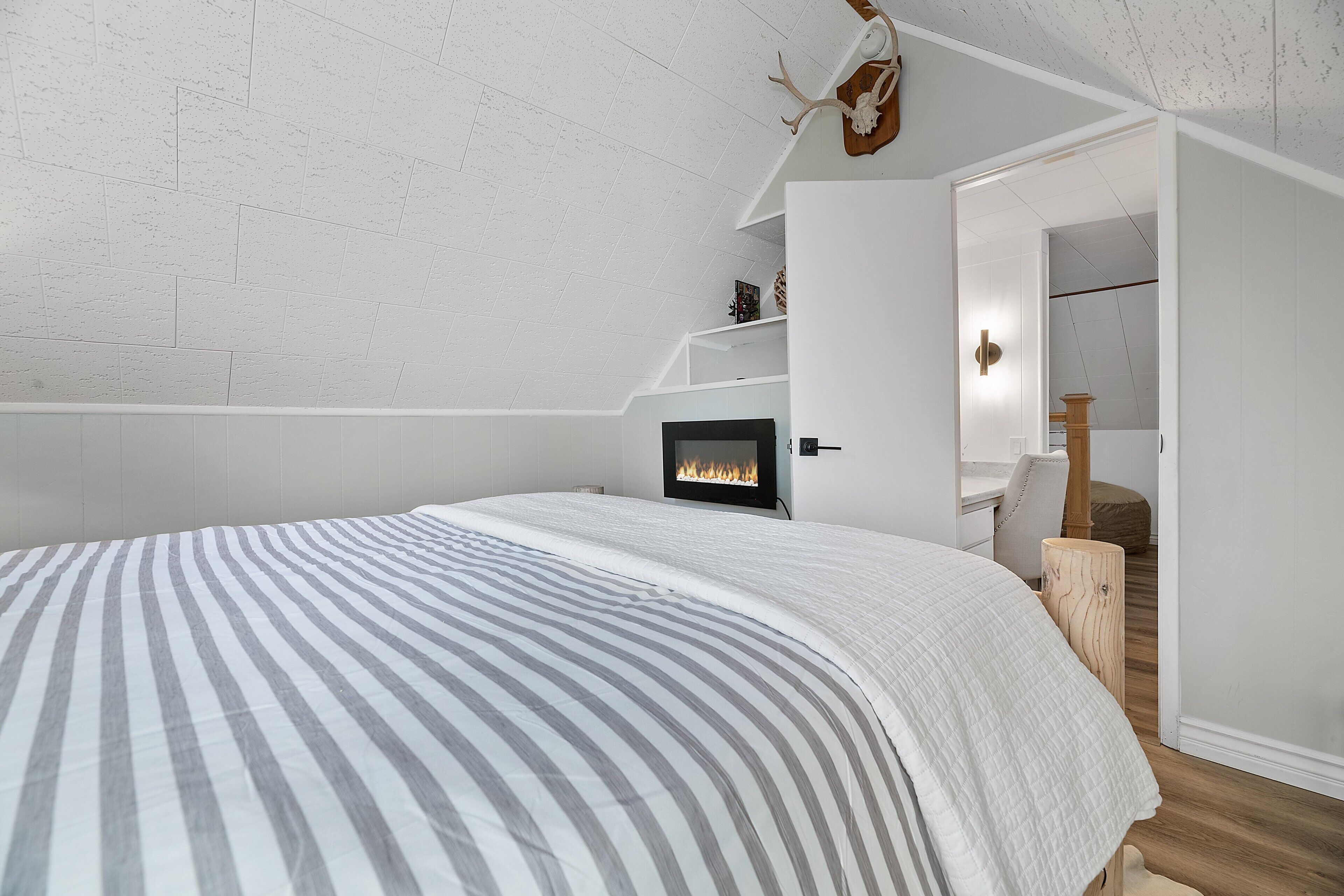 2 多间卧室、免费 WiFi、床单