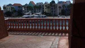Terrace/patio - Harborside Resort at Atlantis 1 Bedroom Villa, avail Feb 13-20, 2027, Sleeps 4 (Paradise Island)