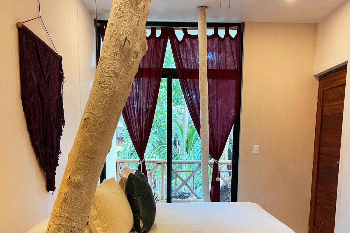 Premium bedding, down duvets, pillow-top beds, in-room safe