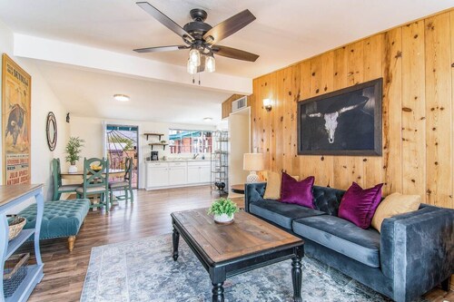 This centrally located 3 bedroom 2 bathroom features a full size pool and electric vehicle charging on site.