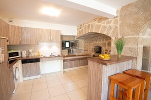 Fridge, microwave, oven, dishwasher - 4/6 person gîte at Ferme Lionnet (ALBARET LE COMTAL)