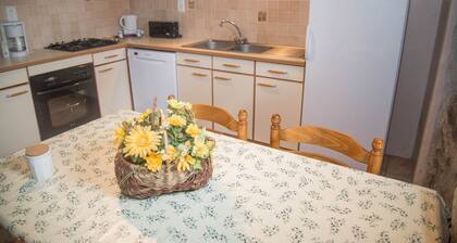 GĂźtes de France 3/5 personnes Ă La BessiĂšre