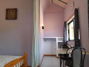 2 bedrooms, iron/ironing board