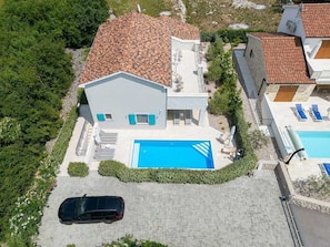 Exterior - Casa Ulika with barrier-free ground floor and heated pool (Rasopasno (Krk))