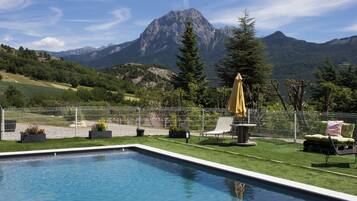 Piscine extérieure, piscine chauffée
