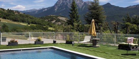 Piscine extérieure, piscine chauffée
