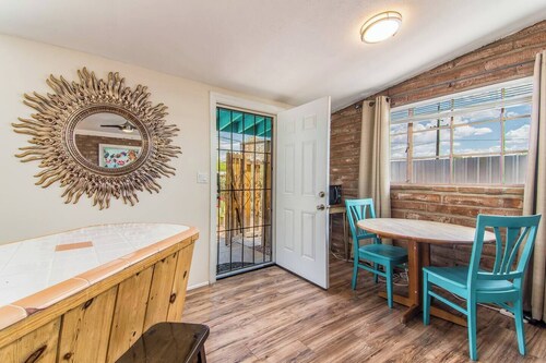 This centrally located 1 bedroom features a full size pool and electric vehicle charging on site.