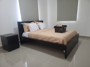 3 habitaciones, tabla de planchar con plancha y wifi gratis