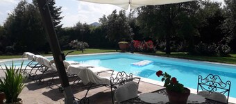 Villa con Piscina
