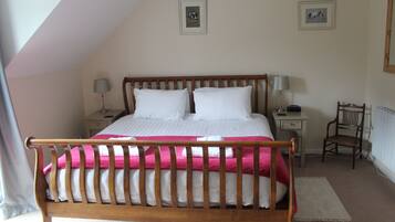 3 bedrooms, iron/ironing board, travel cot, free WiFi